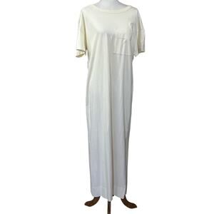 Everlane cream maxi T-shirt dress, minimalist, Scandi casual, lounge to street